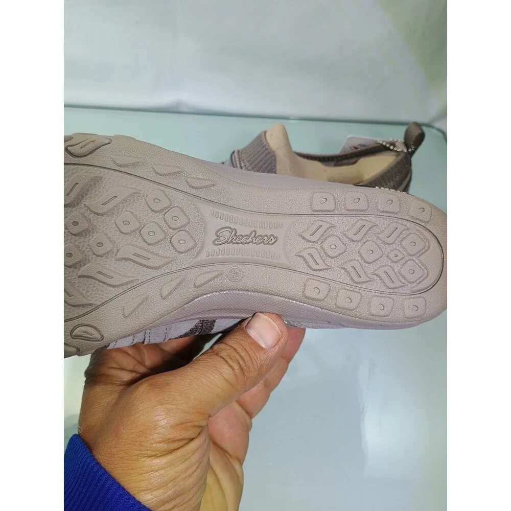 skechers Arch Fit Comfy Women SZ 7